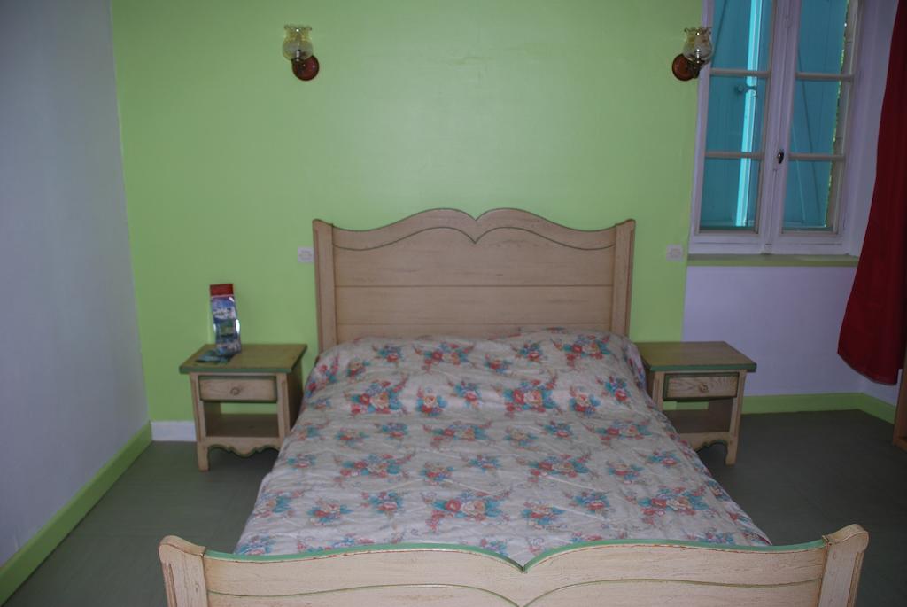 Chambres D'Hotes Le Clos Ambels Ambialet Pokój zdjęcie